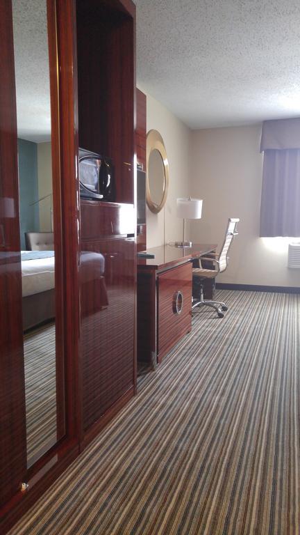 Baymont By Wyndham Copley Akron Extérieur photo